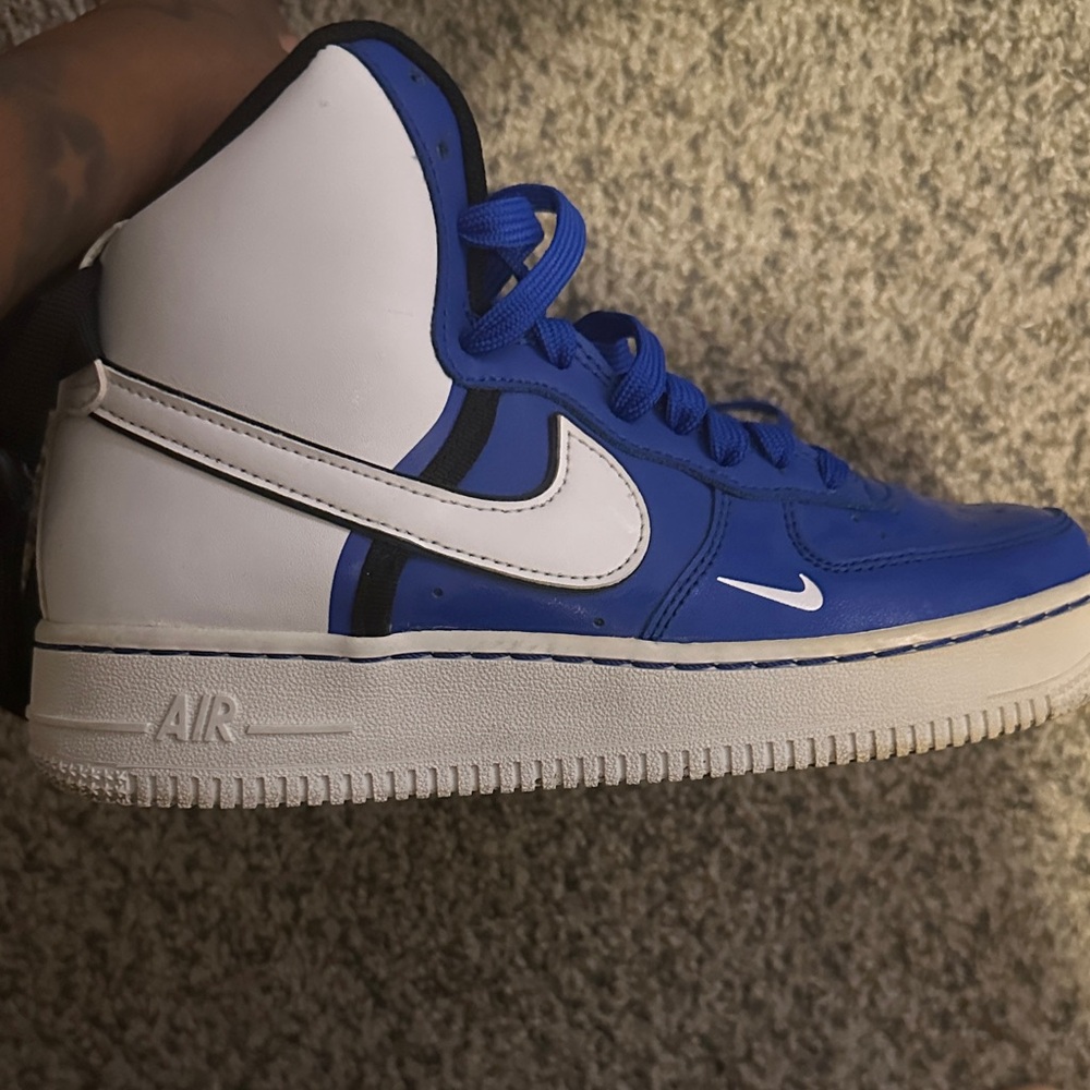 Nike Kids High-Top Sneakers in Blue and White